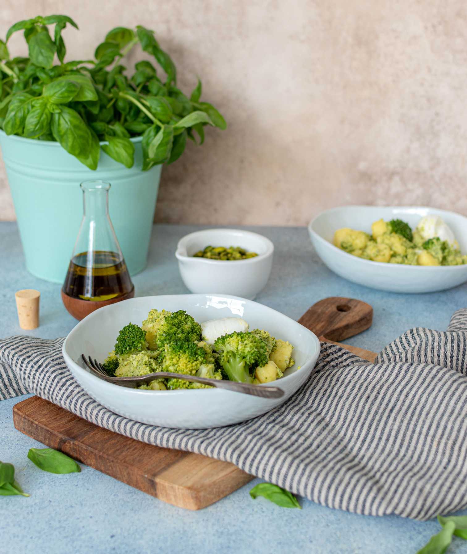 gnocchi met brocolli pesto, mozzarella en pistachenootjes-025