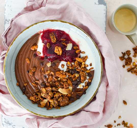 chocolade smoothie bowl met zoete aardappel-0237