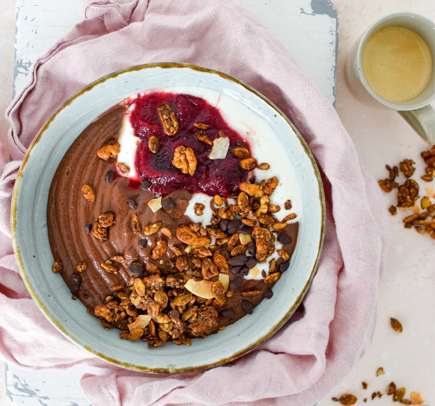 chocolade smoothie bowl met zoete aardappel-0237